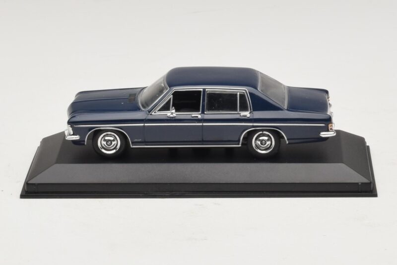 Opel Diplomat A Dark Blue Minichamps 1:43 DIPLOMAT001 Diecast