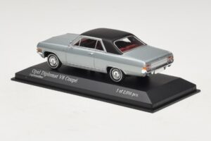 Opel Diplomat A V8 Coupe Silver Minichamps 1:43 400048020 Diecast — photo 3 of 4
