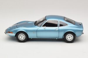 Opel GT Blue Metallic Minichamps 1:18 180049030 Diecast — photo 4 of 8