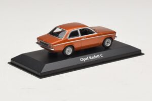 Opel Kadett C Bronze Metallic Maxichamps 1:43 940045600 Diecast — photo 2 of 4