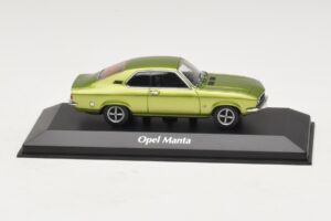 Opel Manta A Green Metallic Maxichamps 1:43 940045501 Diecast