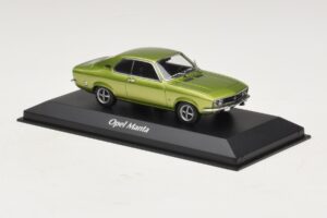 Opel Manta A Green Metallic Maxichamps 1:43 940045501 Diecast — photo 3 of 4