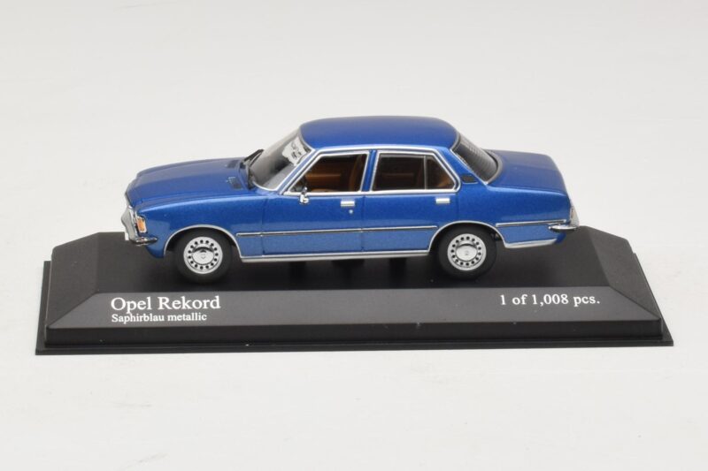 Opel Rekord D Blue Metallic Minichamps 1:43 Opel Rekord D Blue Metallic Minichamps 1:43 400044002 Diecast