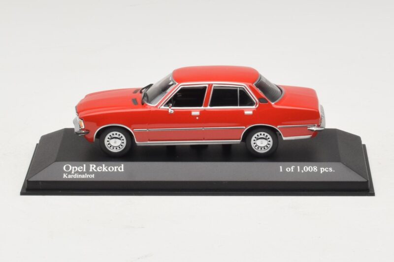 Opel Rekord D Red Minichamps 1:43 400044004 Diecast