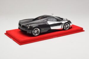 Pagani Huayra Chrome Silver One Off BBR 1:18 P1873CM Resin — photo 2 of 7
