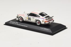 Porsche 911 934 #86 Bourdillat / Ennequin 24 Hours of Le Mans 1979 Minichamps 1:43 400796486 Diecast — photo 3 of 4