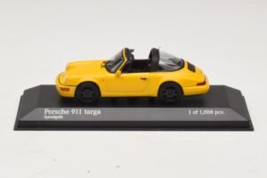 Porsche 911 964 Targa Yellow Minichamps 1:43 400061367 Diecast