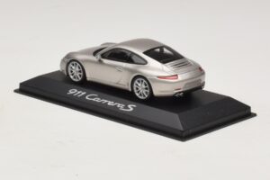 Porsche 911 991 Carrera S Silver Metallic Minichamps 1:43 WAP0200130C Diecast — photo 3 of 4