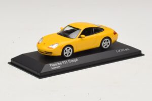 Porsche 911 991 Carrera Yellow Minichamps 1:43 410060221 Diecast — photo 2 of 4