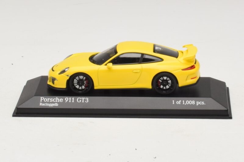 Porsche 911 991 GT3 Yellow Minichamps 1:43 410062021 Diecast