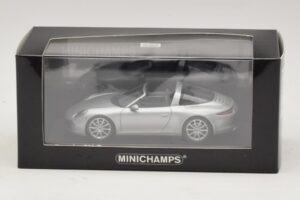 Porsche 911 991 Targa Silver Minichamps 1:43 410062442 Diecast — photo 4 of 4