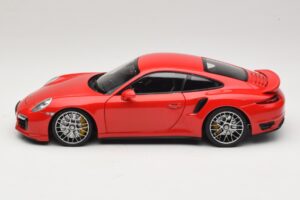Porsche 911 991 Turbo S Red Minichamps 1:18 110062320 Diecast — photo 4 of 8