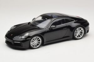 Porsche 911 992 Carrera 4S Black Minichamps 1:18 WAP0211120R992 Diecast