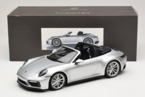 Porsche 911 992 Targa 4 GTS Silver Minichamps 1:18 WAP0211460RTRG Diecast — photo 6 of 6