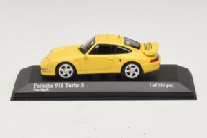 Porsche 911 993 Turbo S Yellow Minichamps 1:43 430069270 Diecast