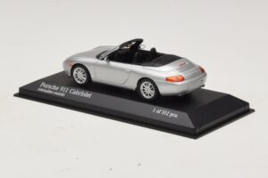 Porsche 911 996 Cabriolet Silver Metallic Minichamps 1:43 400061091 Diecast — photo 3 of 4