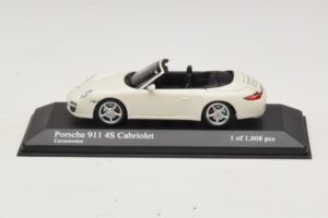 Porsche 911 997 Carrera 4S Cabriolet White Minichamps 1:43 400066431 Diecast