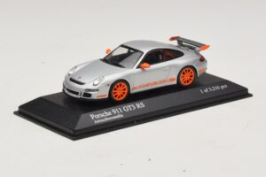 Porsche 911 997 GT3 RS Silver Minichamps 1:43 400066000 Diecast — photo 2 of 4