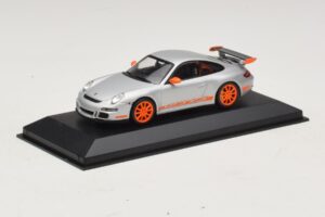 Porsche 911 997 GT3 RS Silver Orange Minichamps 1:43 403066013 Diecast — photo 2 of 4