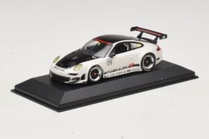 Porsche 911 997 GT3 RSR #9 Presentation 2009 Minichamps 1:43 400096909 Diecast — photo 2 of 4