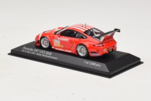 Porsche 911 997 GT3 RSR GT2 #97 M. Holzer / R. Westbrook 24 Hours of Le Mans 2010 Minichamps 1:43 410106997 Diecast — photo 3 of 4