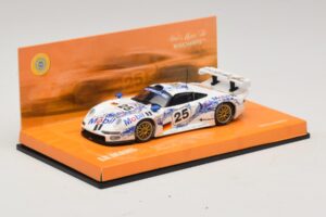 Porsche 911 GT1 #25 B. Wollek / T. Boutsen / H-J. Stuck 24 Hours of Le Mans 1996 Minichamps 1:43 403966625 Diecast — photo 2 of 5