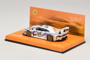 Porsche 911 GT1 #25 B. Wollek / T. Boutsen / H-J. Stuck 24 Hours of Le Mans 1996 Minichamps 1:43 403966625 Diecast — photo 3 of 5