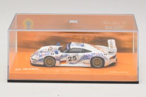 Porsche 911 GT1 #25 B. Wollek / T. Boutsen / H-J. Stuck 24 Hours of Le Mans 1996 Minichamps 1:43 403966625 Diecast — photo 4 of 5