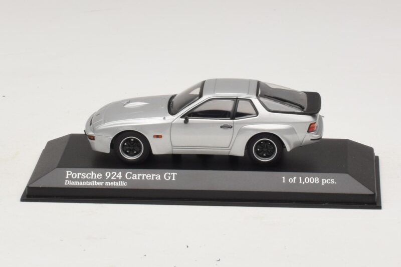 Porsche 924 Carrera GT Silver Minichamps 1:43 400066121 Diecast