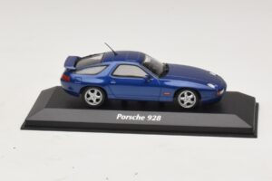 Porsche 928 Blue Metallic Maxichamps 1:43 940068101 Diecast