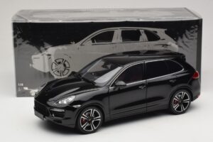 Porsche Cayenne Turbo S 92A Black Metallic Minichamps 1:18 110062100 Diecast — photo 8 of 8