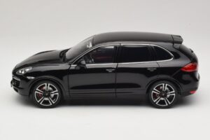 Porsche Cayenne Turbo S 92A Black Metallic Minichamps 1:18 110062100 Diecast — photo 4 of 8