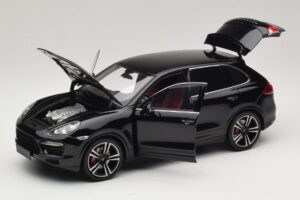 Porsche Cayenne Turbo S 92A Black Metallic Minichamps 1:18 110062100 Diecast — photo 2 of 8