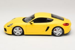 Porsche Cayman 981 Yellow Minichamps 1:18 110062220 Diecast — photo 4 of 8