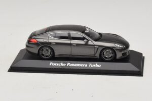 Porsche Panamera 970 Turbo Grey Metallic Maxichamps 1:43 940062371 Diecast