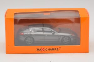 Porsche Panamera 970 Turbo Grey Metallic Maxichamps 1:43 940062371 Diecast — photo 4 of 4