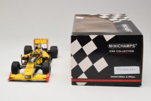 Renault R30 Showcar #11 R. Kubica F1 2010 Minichamps 1:18 150100081 Diecast — photo 6 of 6