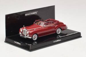 Rolls-Royce Silver Cloud II Cabriolet Red Minichamps 1:43 436134930 Diecast — photo 2 of 4