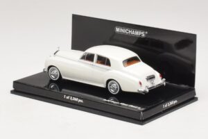 Rolls-Royce Silver Cloud II White Minichamps 1:43 436134900 Diecast — photo 3 of 4
