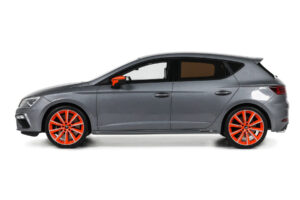 SEAT Leon Cupra Mk3 Performance Pack Monsoon Grey Otto 1:18 OT1306 Resin — photo 3 of 5