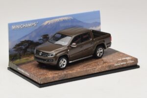 Volkswagen Amarok Brown Metallic Minichamps 1:43 436058361 Diecast — photo 2 of 5