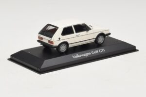 Volkswagen Golf GTI Mk1 White Maxichamps 1:43 940055171 Diecast — photo 2 of 4