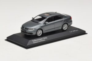 Volkswagen Jetta Mk6 Grey Metallic Minichamps 1:43 400059000 Diecast — photo 2 of 4