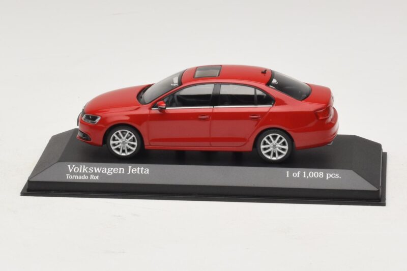 Volkswagen Jetta Mk6 Red Minichamps 1:43 400059001 Diecast