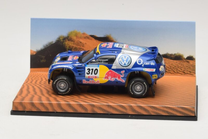 Volkswagen Race Touareg Red Bull #310 Dealer Edition 2005 Minichamps 1:43 7LO099400PD310 Diecast