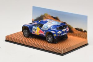 Volkswagen Race Touareg Red Bull #310 Dealer Edition 2005 Minichamps 1:43 7LO099400PD310 Diecast — photo 3 of 5