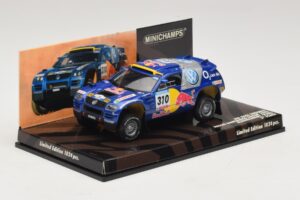 Volkswagen Race Touareg Red Bull #310 J. Kleinschmidt / F. Pons Dakar Rally 2005 Minichamps 1:43 436055310 Diecast — photo 2 of 5
