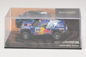 Volkswagen Race Touareg Red Bull #310 J. Kleinschmidt / F. Pons Dakar Rally 2005 Minichamps 1:43 436055310 Diecast — photo 4 of 5