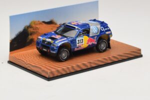 Volkswagen Race Touareg Red Bull #313 Dealer Edition 2005 Minichamps 1:43 7LO099400PD313 Diecast — photo 2 of 5