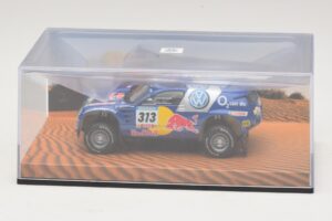 Volkswagen Race Touareg Red Bull #313 Dealer Edition 2005 Minichamps 1:43 7LO099400PD313 Diecast — photo 5 of 5